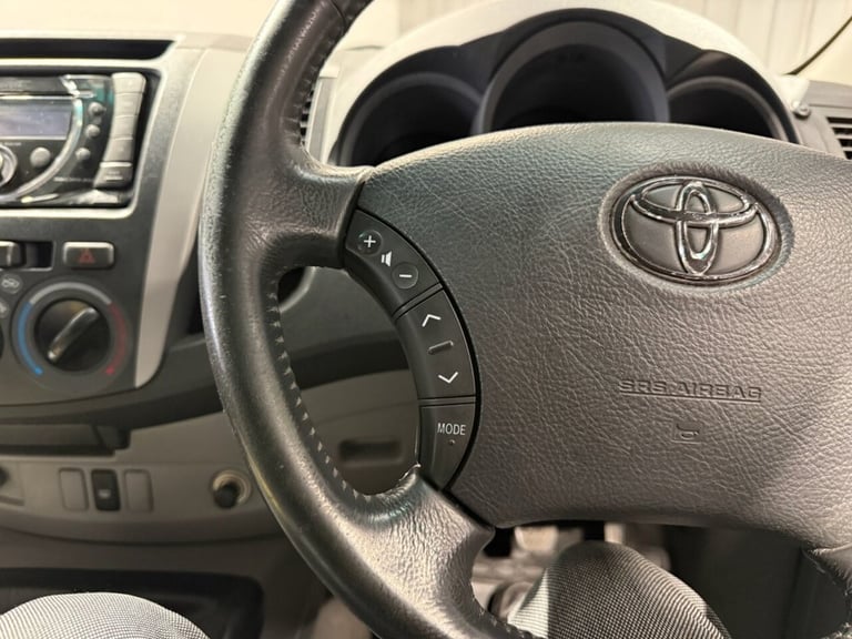 2010 60 TOYOTA HI-LUX 2.5 D-4D HL3 PICKUP 4DR DIESEL MANUAL 4WD (194 G/KM, 144 B