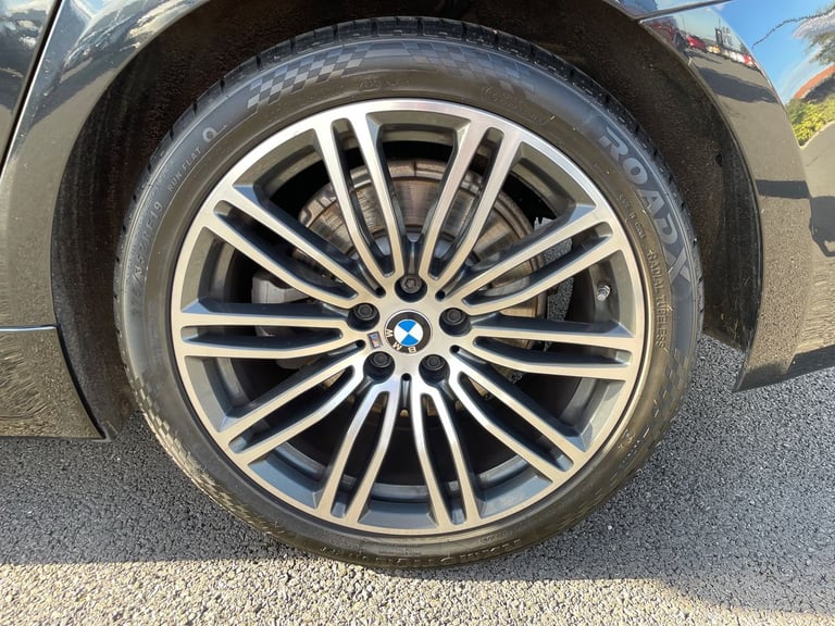  BMW 5 Series Touring 2.0 520d Mht M Sport Touring 5dr Diesel Hybrid Auto