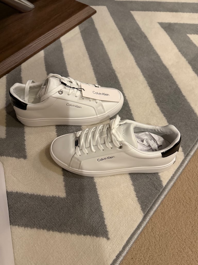 BRAND NEW CALVIN KLEIN TRAINERS 