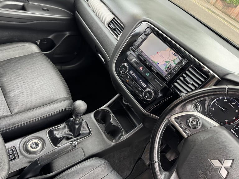 2014 Mitsubishi Outlander 2.2 DI-D GX4 SUV 5dr Diesel Manual 4WD Euro 5 (s/s)