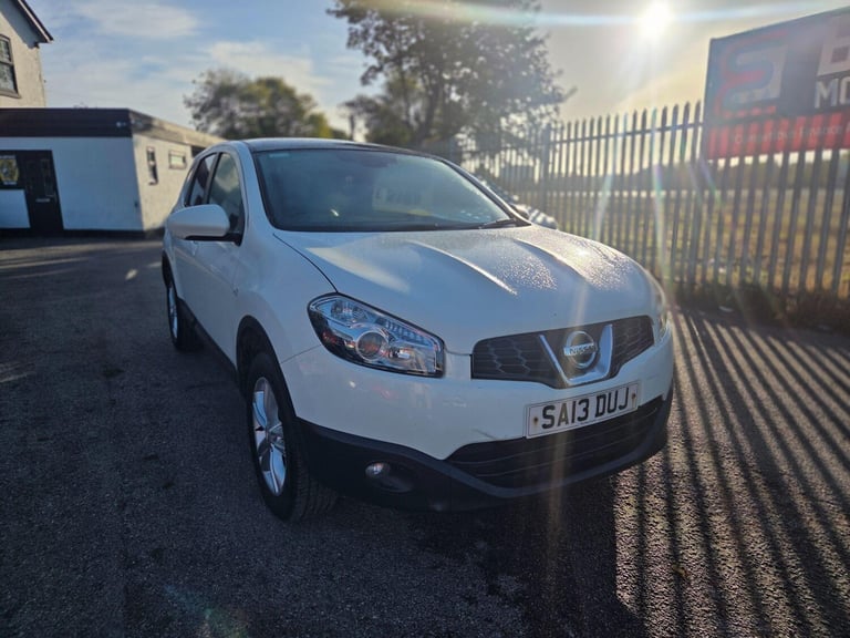 image for 2013 Nissan Qashqai+2 1.5 dCi Acenta 2WD Euro 5 5dr HATCHBACK Diesel Manual