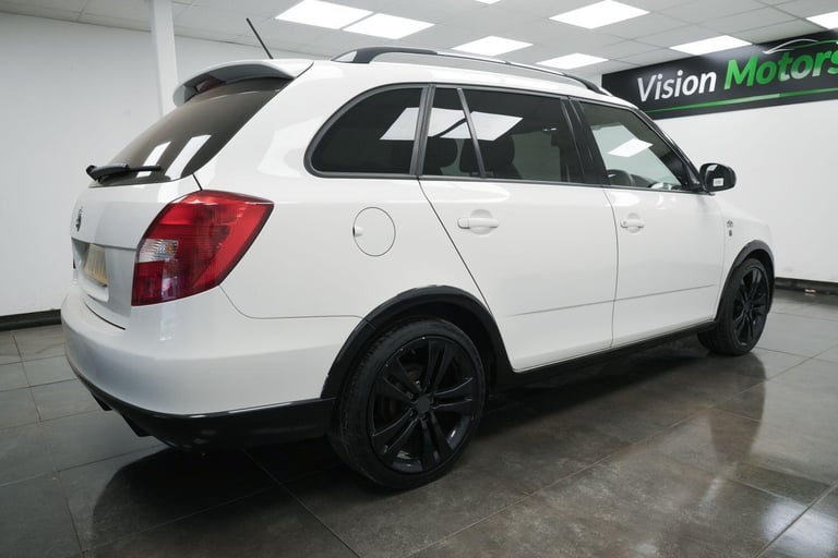 2013 Skoda Fabia 1.6 TDI Monte Carlo TECH Estate 5dr Diesel Manual Euro 5 (105 ps) ESTATE Diesel ...
