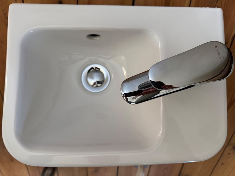 V&B Cloak Room Basin, Mixer and Waste