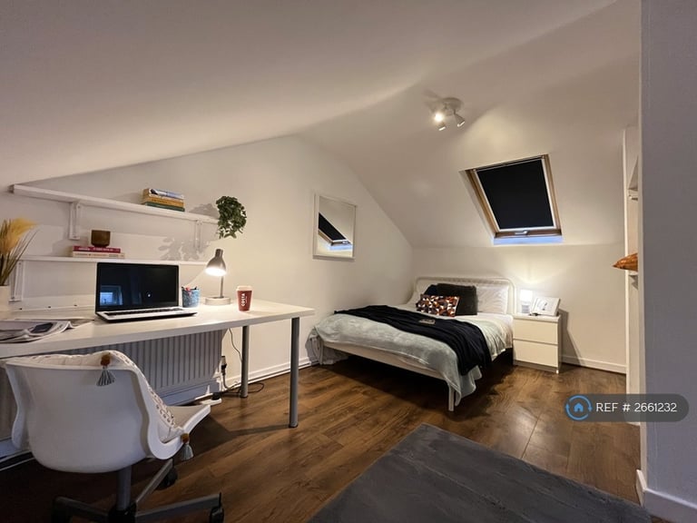 5 bedroom house in Blantyre Road, Liverpool, L15 (5 bed) (#2661232)