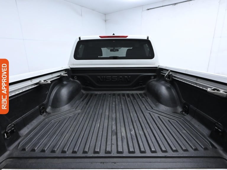2020 Nissan Navara 2.3 dCi N-Connecta Pickup Double Cab 4dr Diesel Auto 4WD Euro 6 (190 ps) Pick ...