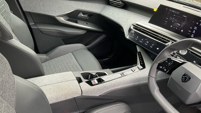 2025 Peugeot 3008 1.2 Hybrid 136 Allure 5dr e-DSC6 Petrol Estate Estate Petrol Automatic