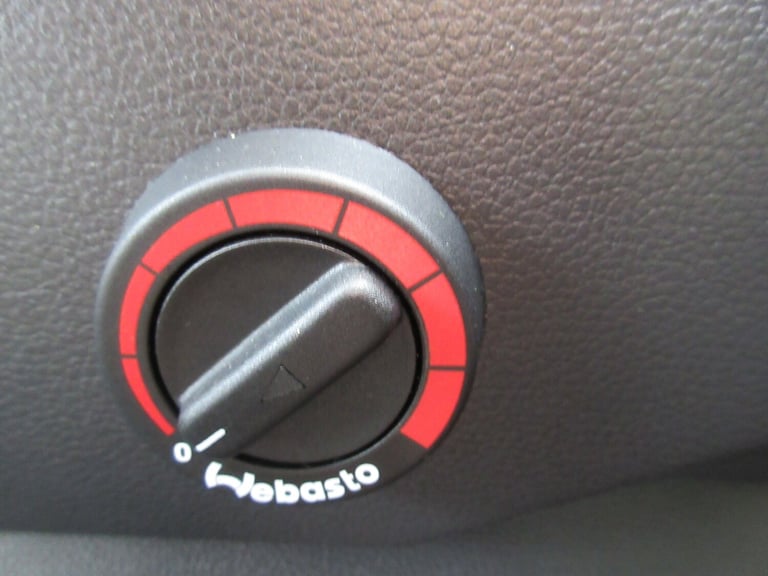 2020 Renault Master 2.3 DCi SL28 BUSINESS ENERGY SEMI AUTO QUICKSHIFT FWD SWB 125 PS WAV 5STR Mob...