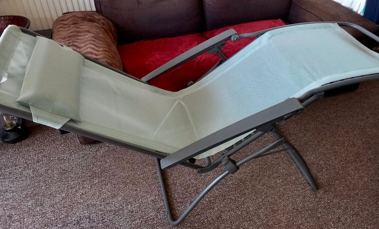 Lafuma zero gravity recliner chair