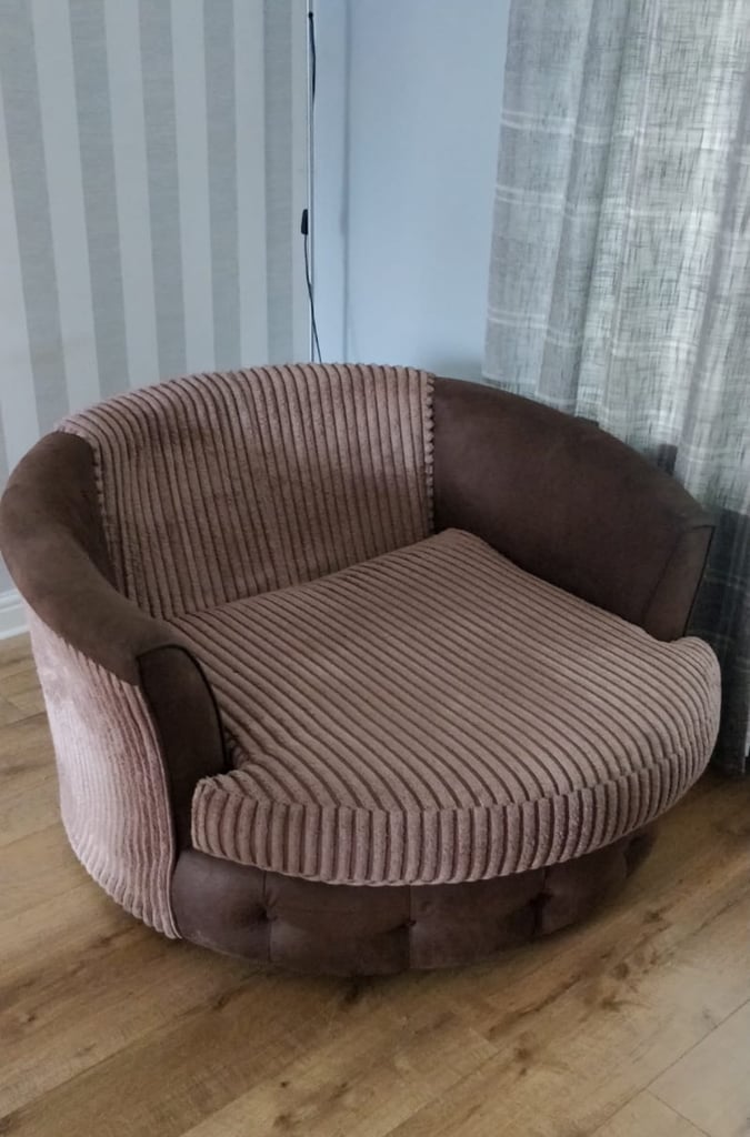 Love chair 