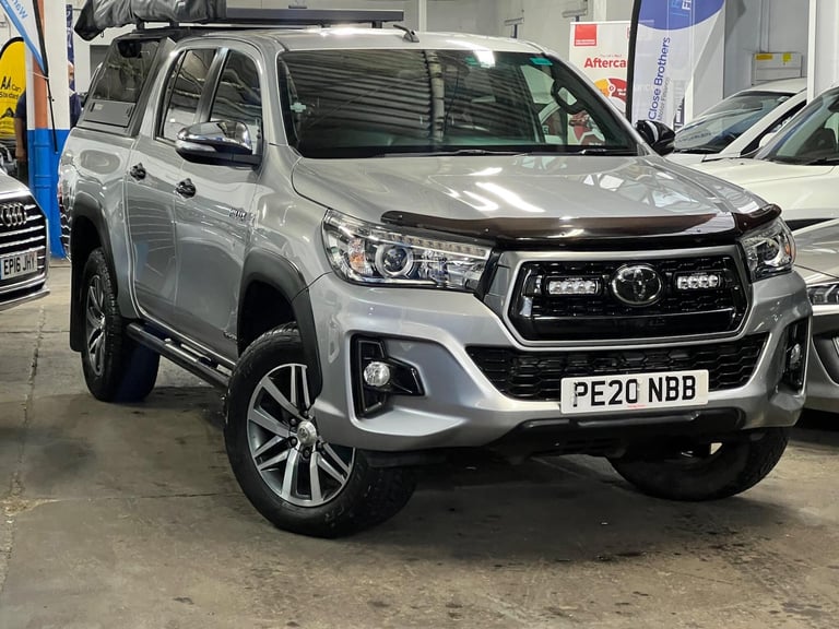 2020 Toyota Hilux 2.4 D-4D Invincible X Pickup Double Cab 4dr Diesel Auto 4WD Euro 6 (s/s) (T PIC...