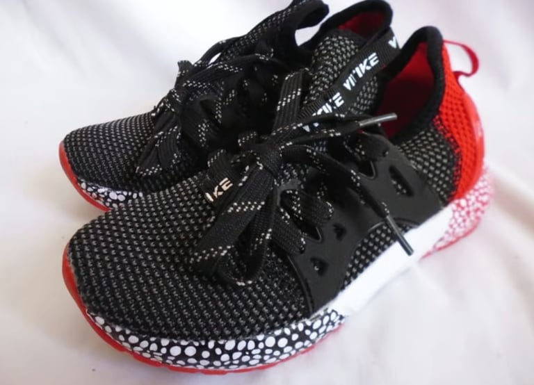 Kids Boys/Girl Lightweight Breathable VITIKE Trainers Size 11 JNR EU 29 New