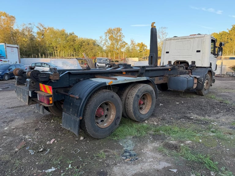 Scania 94p [Phone number removed]x4 hook loader Chassi cab manual 