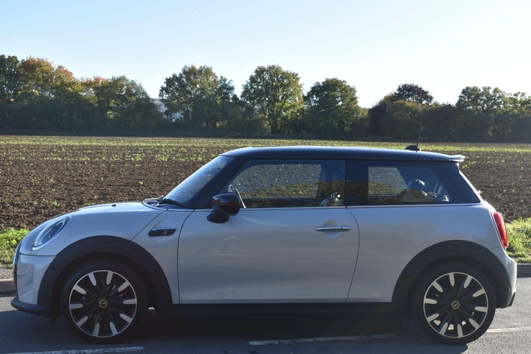 2022 MINI Hatch 135kW Cooper S Level 3 33kWh 3dr Auto HATCHBACK ELECTRIC Automatic