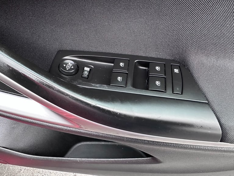 2020 Vauxhall Astra 1.2 Turbo 145 SRi VX-Line Nav 5dr HATCHBACK Petrol Manual