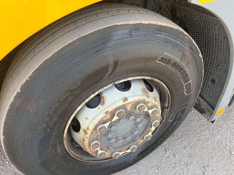 Mercedes-Benz ECONIC 1830 