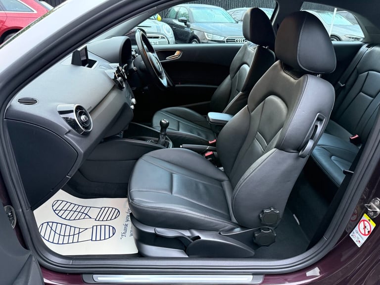 2011 Audi A1 TFSI SPORT - £35 TAX -ONE OWNER FROM NEW - 11 STAMPS IN THE BOOK - LEATHER Hatchback...