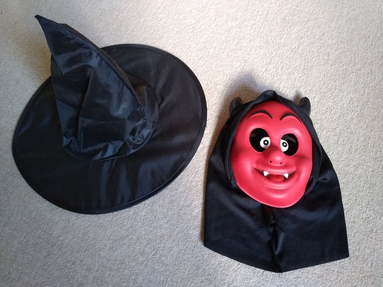 image for Goosebump books, Halloween hooded kids mask & hat