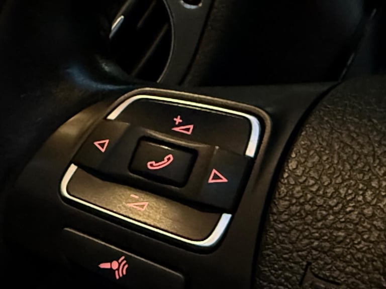 2014 Volkswagen Tiguan 2.0 TDI BlueMotion Tech Match 4WD Euro 5 (s/s) 5dr ESTATE Diesel Manual