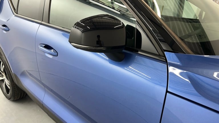 2021 Volvo XC40 Recharge R-Design, T5 plug-in hybrid (Power Tailgate, Sensus Navigation) Estate P...