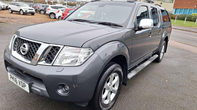 NISSAN NAVARA 2.5 dCi Tekna 2016