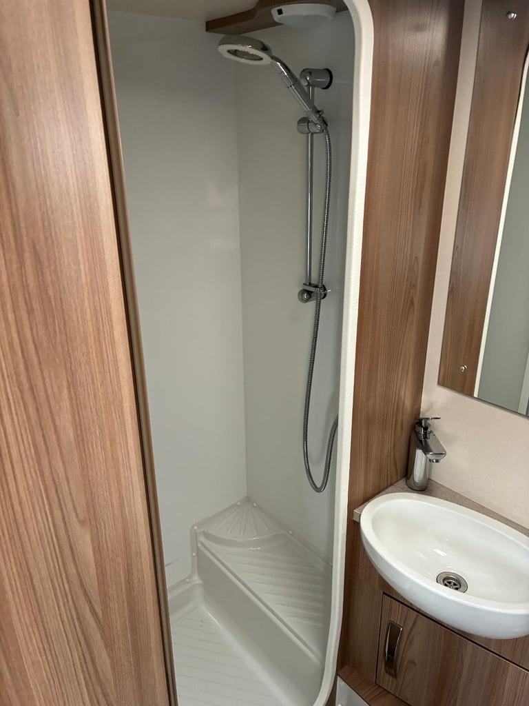 2018 Swift Challenger 590