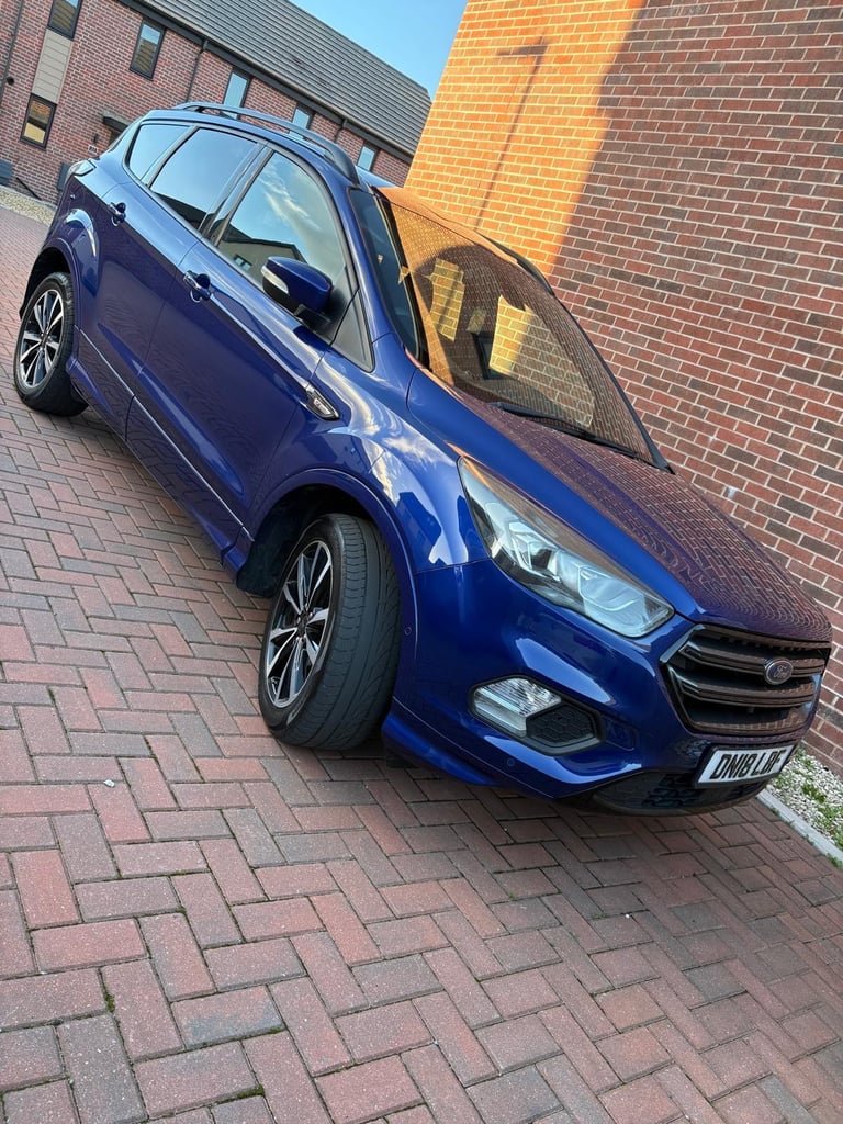 Ford, KUGA, Hatchback, 2018, Manual, 1498 (cc), 5 doors