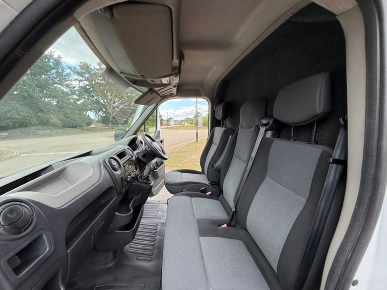 2015 Renault Master 2.3 dCi 35 CAMPERVAN Business Panel Van 5dr Diesel Manual FWD LWB Medium Ro M...