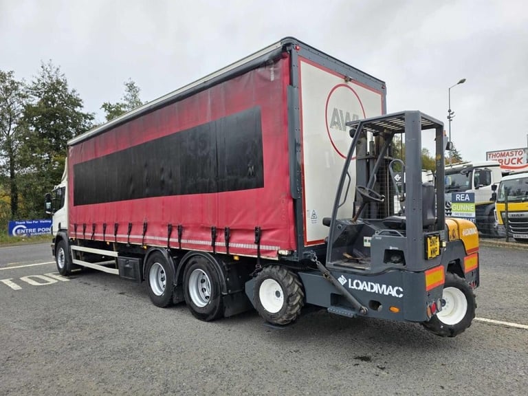 2016 Scania P320 Curtainsider