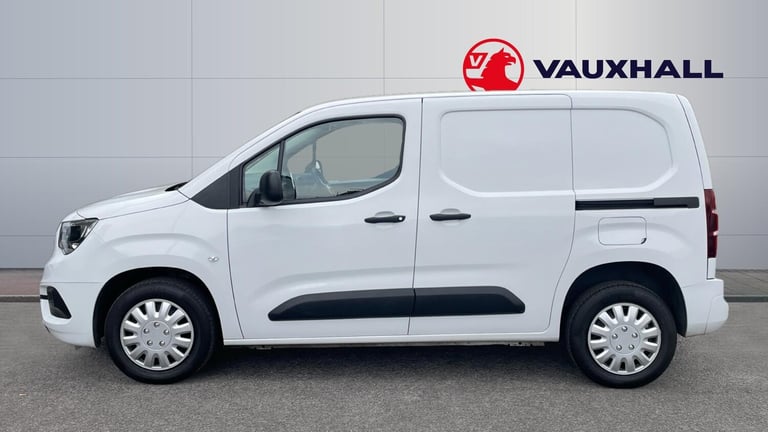 2022 Vauxhall Combo 2300 1.5 Turbo D 100ps H1 Sportive Van PANEL VAN DIESEL Manual