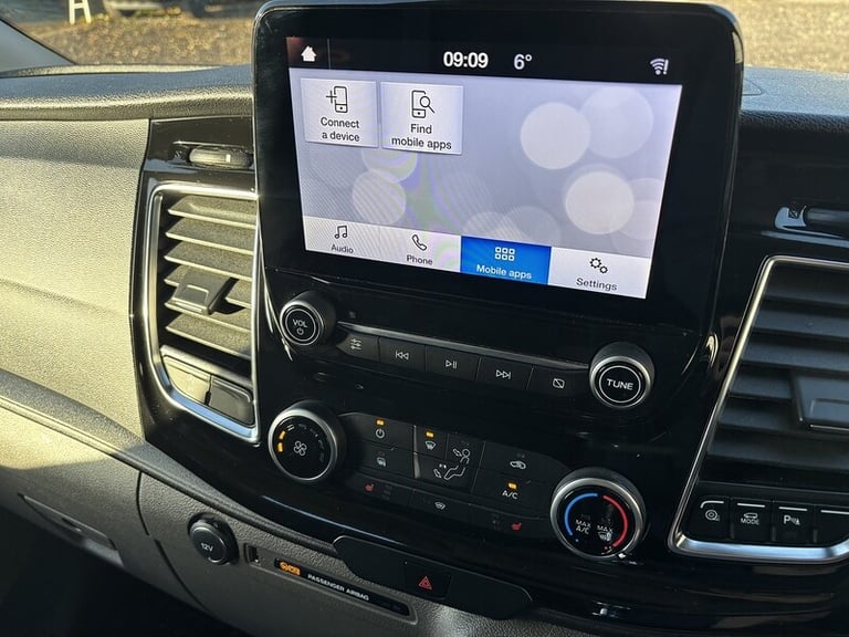 2020 Ford Transit Custom 2.0 EcoBlue 130ps Low Roof Limited Van PANEL VAN DIESEL Manual