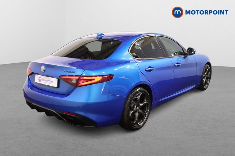2022 Alfa Romeo Giulia 2.0 TB 280 Veloce [Performance brake] 4dr Auto Saloon Petrol Automatic