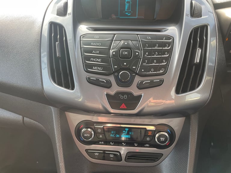 2014 Ford Transit Connect 1.6 TDCi 115ps Limited Van PANEL VAN DIESEL Manual