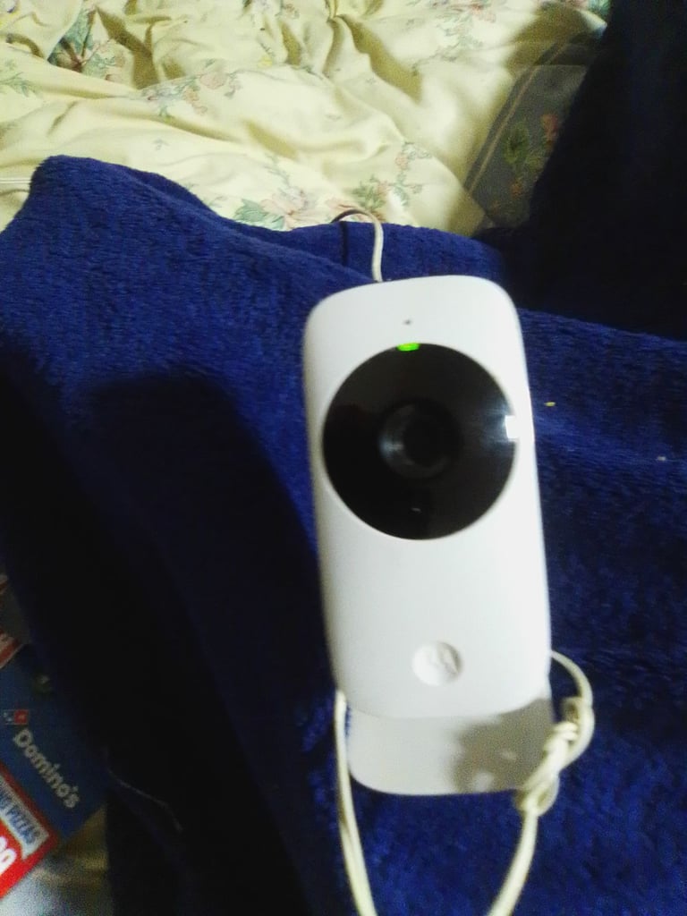  MOTOROLA CCTV IN GREAT WORKING CONDITION WORKS THROUGH WIFI