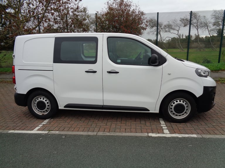 2020 Peugeot Expert 1000 15 BlueHDi 100 Professional CREW VAN 6 SEATS Crew Van Diesel Manual