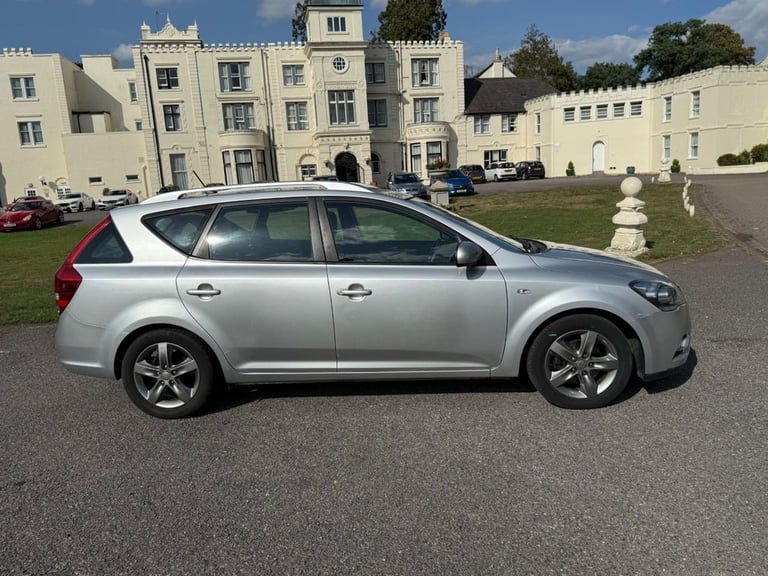 2012 Kia Ceed 1.6 CRDi 2 Sports Wagon 5dr Diesel Auto Euro 5 (113 bhp) Estate Diesel Automatic