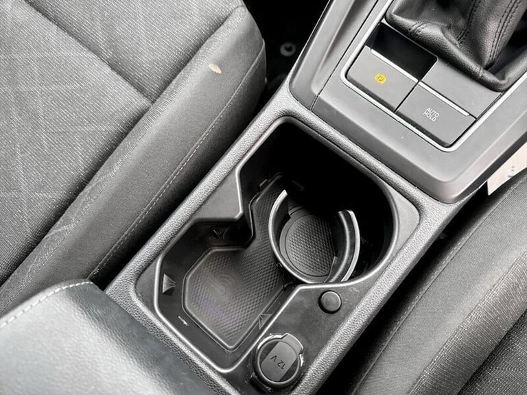 2022 Volkswagen Golf TSI Life Hatchback Petrol Manual