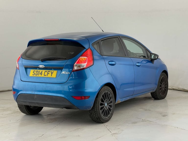 2014 Ford Fiesta 1.5 TDCi Titanium 5dr HATCHBACK DIESEL Manual