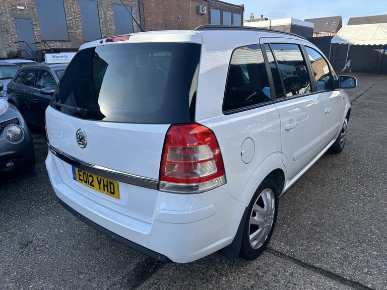 VAUXHALL ZAFIRA 1.6 16V Exclusiv 2012