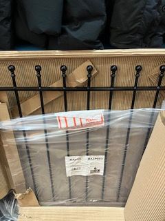 Burbage Manor Ball Top Single Gate 