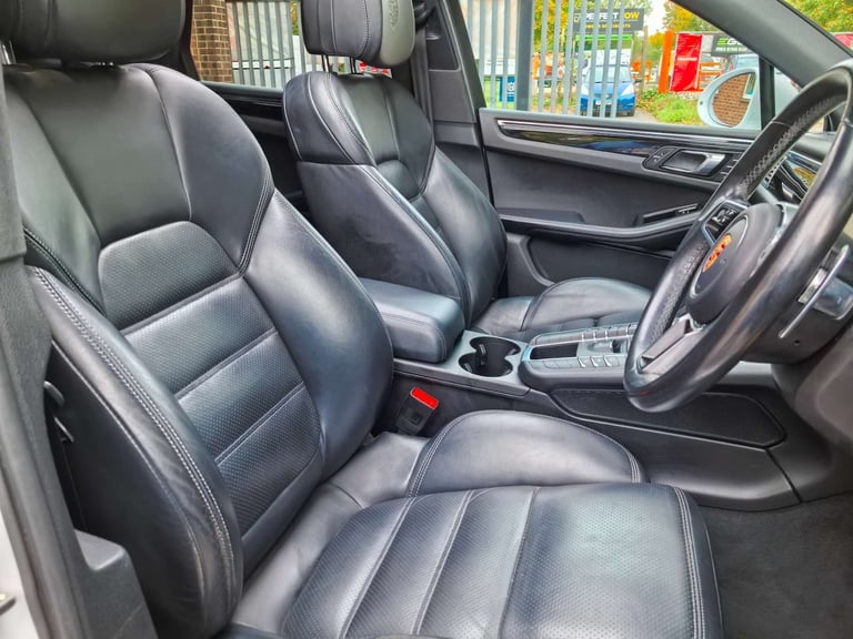 2015 Porsche Macan 3.0 Macan S D Semi-Auto 4WD 5dr SUV Diesel Automatic