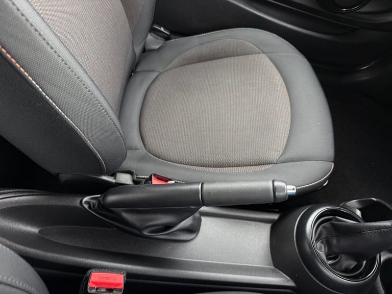 2017 67 MINI HATCH 1.5 COOPER HATCHBACK 3DR PETROL AUTO EURO 6 (S/S) (136 PS)