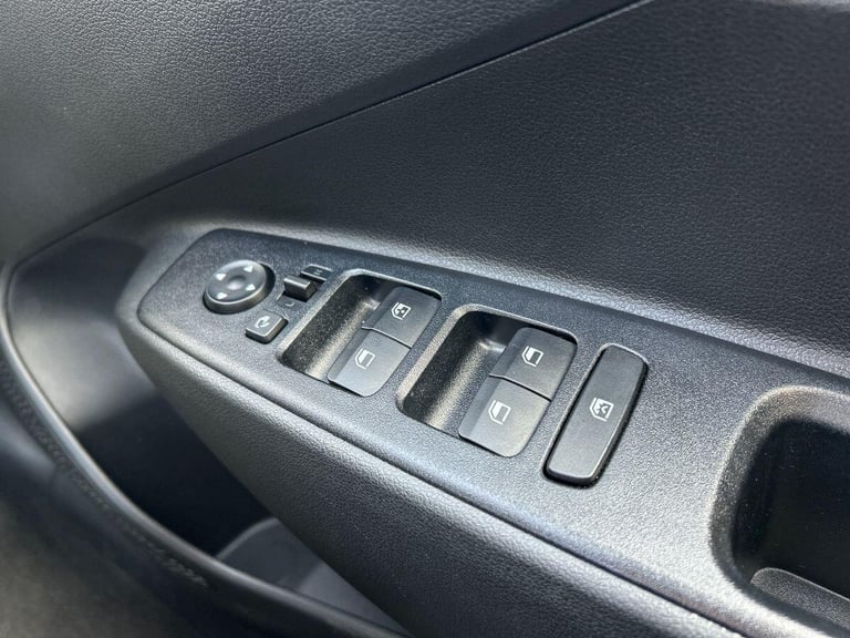 2024 Hyundai i10 1.0 Premium Hatchback 5dr Petrol Auto Euro 6 (s/s) (63 ps) Hatchback PETROL Auto...