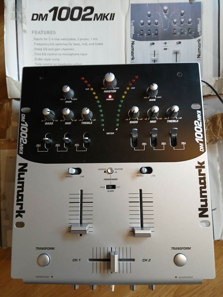NUMARK DJ MIXER dm1002 mk 2