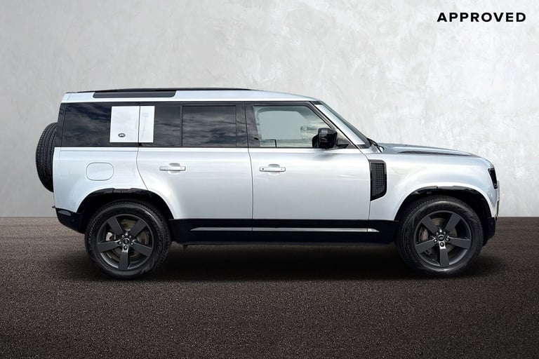 2024 Land Rover Defender 110 3.0 D300 110 X-Dynamic HSE 5dr SUV DIESEL Automatic