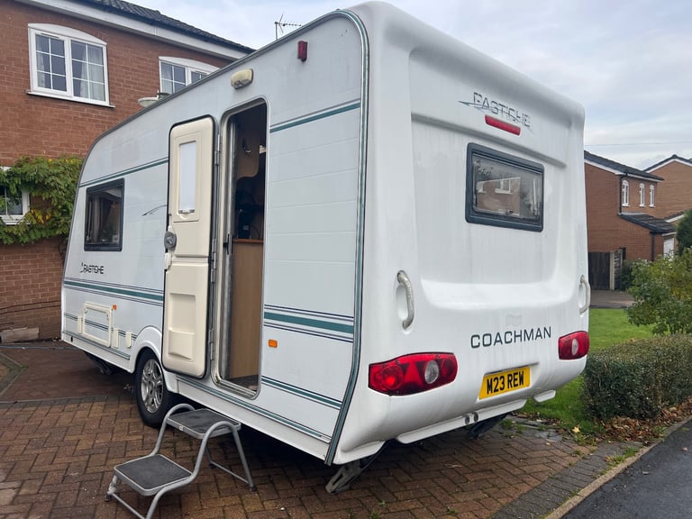 Caravan Coachman Pastiche 420/2 
