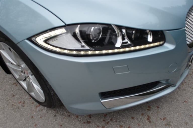 2012 Jaguar XF 2.2d Premium Luxury 4dr Auto SALOON DIESEL Automatic