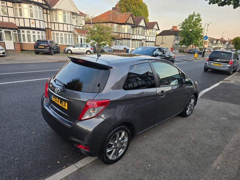Toyota, YARIS, SR,Dual VVT-i SR Euro 5 3Dr 2013
