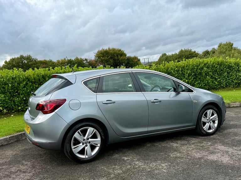 2015/65 VAUXHALL ASTRA 1.4 16V SRI 5DR SILVER GREY 113K MILES CRUISE &amp; ALLOYS