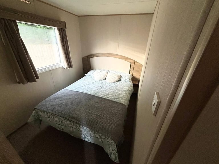 DIRECT BEACH ACCESS CARAVAN FOR SALE 3 BEDROOM 