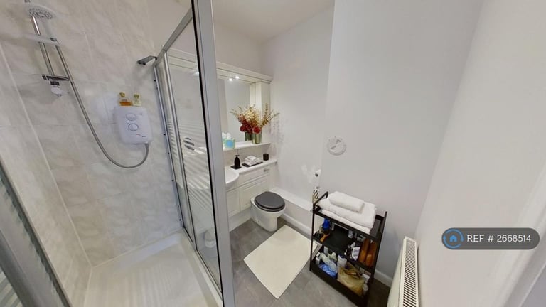 2 bedroom flat in Fettes Row, Edinburgh, EH3 (2 bed) (#2668514)